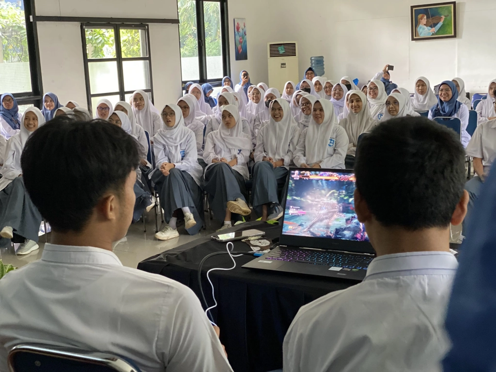Seminar E-Sport SMA Lazuardi GCS
